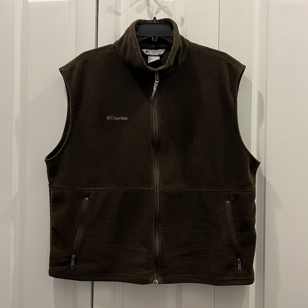 Columbia Brown Fleece vest. XXL
